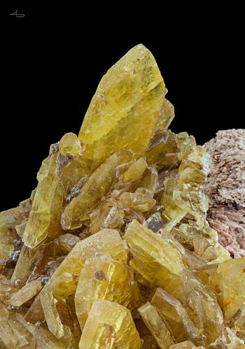 Baryte<br />Clara Mine, Rankach Valley, Oberwolfach, Wolfach, Black Forest, Baden-Württemberg, Germany<br />10,4 x 8,3 x 6,6 cm<br /> (Author: Niels Brouwer)