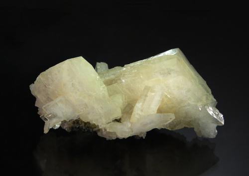 Barite<br />Flagstaff Mountain, Northport, Northport District, Stevens County, Washington, USA<br />2.8 x 4.5 cm<br /> (Author: crosstimber)
