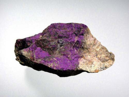 Purpurita<br />Minas de Bendada, Bendada, Sabugal, Distrito Guarda, Región Centro, Portugal<br />7 x 4 cm.<br /> (Autor: Antonio P. López)