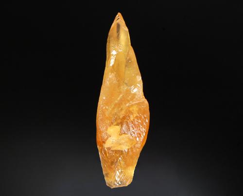 Calcite<br />Dalen-Kjørholt Mine, Kjørholt, Brevik, Porsgrunn, Telemark, Østlandet, Norway<br />4.1 x 4.9 cm.<br /> (Author: crosstimber)