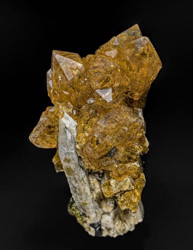 Quartz, Danburite<br />Charcas, Municipio Charcas, San Luis Potosí, Mexico<br />11.6 x 7.3 cm<br /> (Author: am mizunaka)