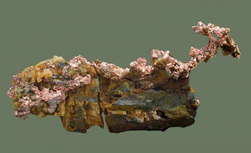 Cobre<br />Corta Santa Bárbara, Minas de Herrerías, Puebla de Guzmán, Comarca El Andévalo, Huelva, Andalucía, España<br />60x25x10 mm<br /> (Autor: Antonio Carmona)