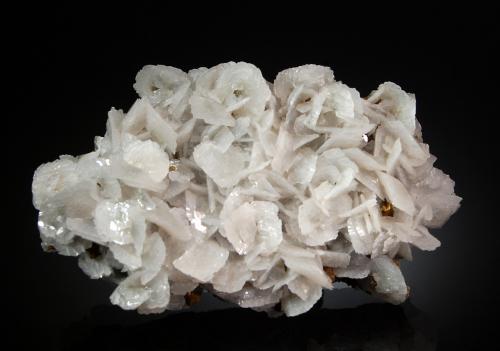 Calcite<br />September Mine (9th of September Mine) , Madan mining area, Rhodope Mountains, Smolyan Oblast, Bulgaria<br />5.1 x 8.0 cm<br /> (Author: crosstimber)