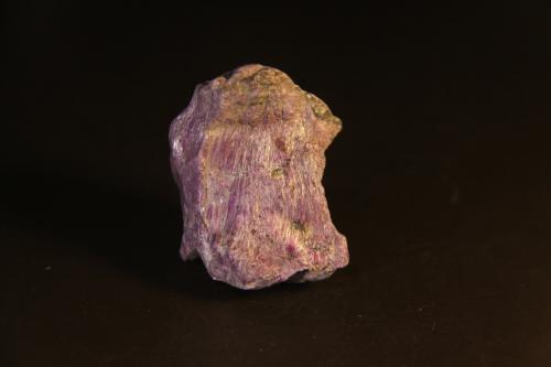 Stichtite<br />Kaapsche Hoop, Barberton, Ehlanzeni District, Mpumalanga Province, South Africa<br />31mm x 42mm x 25mm<br /> (Author: franjungle)