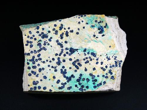 Cornetita<br />Mina L'Etoile du Congo, Lubumbashi (Elizabethville), Cinturón de cobre de Katanga, Haut-Katanga (Shaba), República Democrática del Congo (Zaire)<br />8 x 6 cm.<br /> (Autor: Antonio P. López)