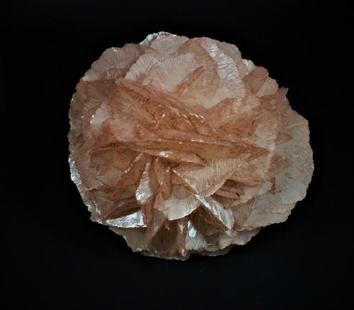 Calcite, Hematite<br />Tsumeb Mine, Tsumeb, Otjikoto Region, Namibia<br />180 mm x 160 mm x 120 mm<br /> (Author: Don Lum)