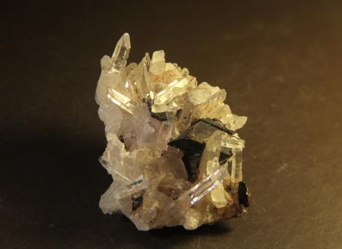 Quartz and Siderite<br />Municipio La Belleza, Vélez Province, Santander Department, Colombia<br />43mm x 25mm x 36mm<br /> (Author: franjungle)