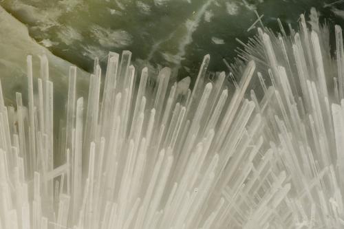 Artinite<br />Pozo Artinite, Arroyo Clear, Pico Picacho, Distrito New Idria, Montes Diablo, Condado San Benito, California, USA<br />FOV = 3.0 mm<br /> (Author: Doug)