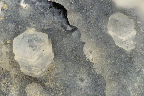 Gmelinite<br />Devils Backbone, Brazo norte del río John Day, Ritter, Condado Grant, Oregon, USA<br />FOV = 2.8 mm<br /> (Author: Doug)