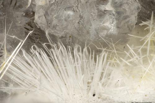 Mesolite, 'Chabazite'<br />Upper Ritter Quarry, Ritter, Grant County, Oregon, USA<br />FOV = 3.4 mm<br /> (Author: Doug)