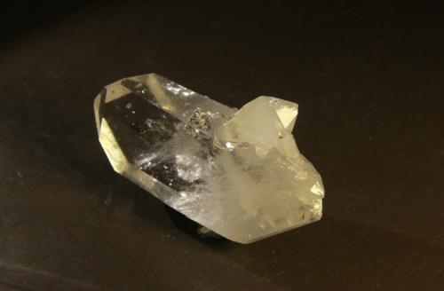 Quartz<br />Muzo mining district, Western Emerald Belt, Boyacá Department, Colombia<br />65mm x 35mm x 11mm<br /> (Author: franjungle)