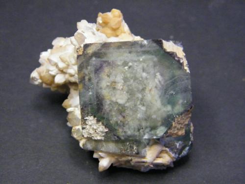 Fluorite and Quartz<br />Okorusu Mine, Otjiwarongo District, Otjozondjupa Region, Namibia<br />51mm x 54mm x 35mm<br /> (Author: Heimo Hellwig)