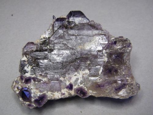 Quartz (variety amethyst)<br />Brandberg area, Erongo Region, Namibia<br />92mm x 78mm x 37mm<br /> (Author: Heimo Hellwig)