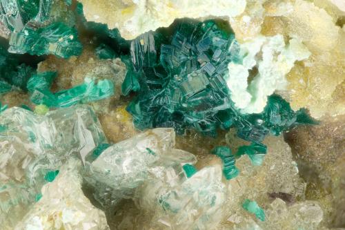 Brochantite, Cerussite<br />Reward Mine, Reward, Russ District, Inyo County, California, USA<br />FOV = 2.9 mm<br /> (Author: Doug)