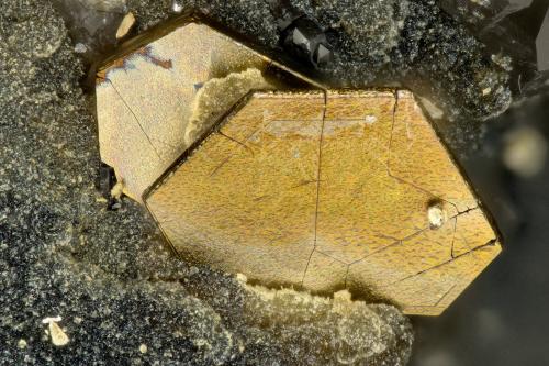 Pyrrhotite<br />Sandon, División Slocan Mining, Región Kootenay, Columbia Británica, Canadá<br />FOV = 1.1 mm<br /> (Author: Doug)