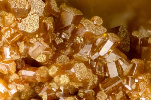 Vanadinite<br />Rowley Mine, Theba, Painted Rock District, Painted Rock Mountains, Maricopa County, Arizona, USA<br />FOV = 1.4 mm<br /> (Author: Doug)