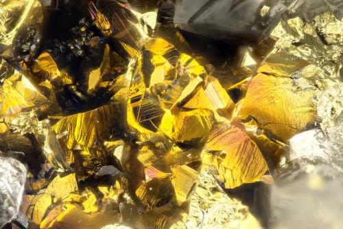 Chalcopyrite<br />Friedrichssegen Mine, Frücht, Bad Ems District, Lahn Valley, Rhineland-Palatinate/Rheinland-Pfalz, Germany<br />FOV = 1.6 mm<br /> (Author: Doug)