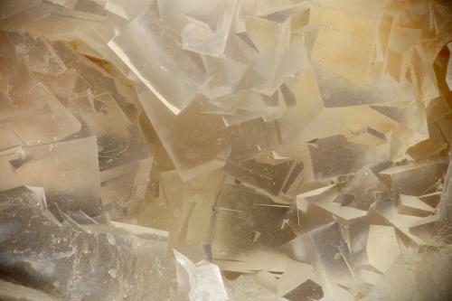 Melanophlogite<br />Borges Quarry, Lombard, Napa County, California, USA<br />FOV = 3.8 mm<br /> (Author: Doug)