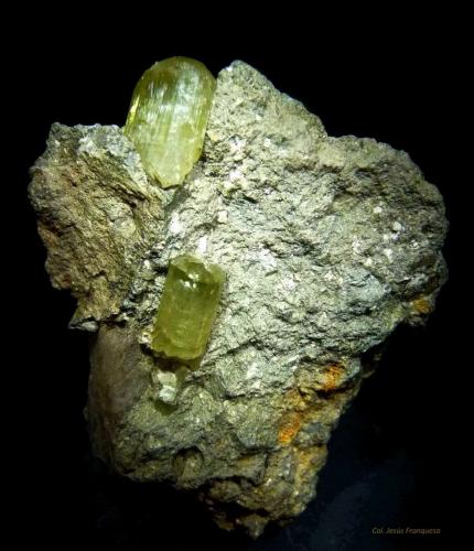 Fluorapatito.<br />Anemzi, Imilchil, Anti-Atlas, Provincia Er Rachidia, Región Drâa-Tafilalet, Marruecos<br />60x45 mm.<br /> (Autor: Jesus Franquesa Baucells)