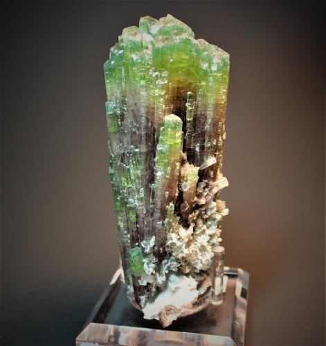 Elbaite (Tourmaline Group)<br />Paprok, Kamdesh District, Nuristan Province, Afghanistan<br />180 mm x 90 mm x 78 mm<br /> (Author: Don Lum)