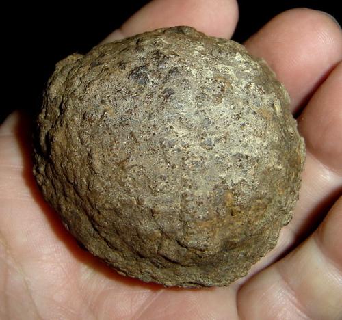 Goethita<br />Area rural Bom Despacho, Bom Despacho, Minas Gerais, Brazil<br />5,7 x 5,5 x 5,5 cm<br /> (Autor: Anisio Claudio)