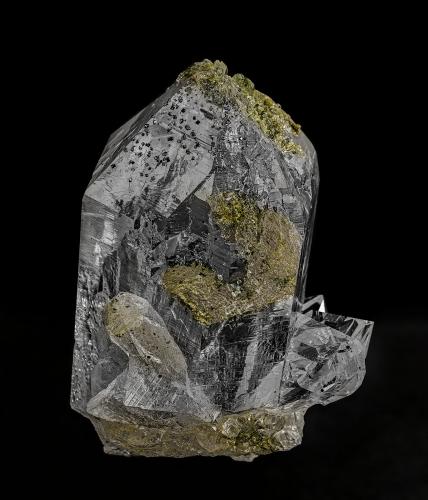 Quartz, Anatase<br />Kullu District, Himachal Pradesh, India<br />10.6 x 5.5 cm<br /> (Author: am mizunaka)