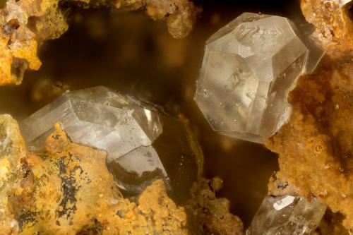 Cerussite<br />Concesión Gladys, Caballo Mountain District, Sierra County, New Mexico, USA<br />FOV = 1.4 mm<br /> (Author: Doug)
