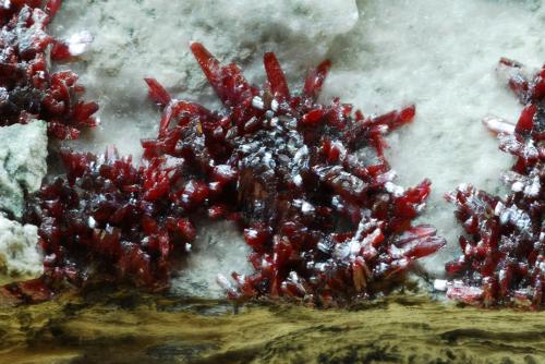 Proustite<br />Aït Ahmane, Agdz, Bou Azzer mining district, Zagora Province, Drâa-Tafilalet Region, Morocco<br />1,5x 1,5 aprox.<br /> (Author: Enrique Llorens)