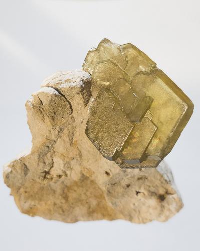 Baryte<br />Warihuyn Hill, Puños, Miraflores District, Huamalíes Province, Huánuco Department, Peru<br />5.5 X 6 cm<br /> (Author: Richard Arseneau)