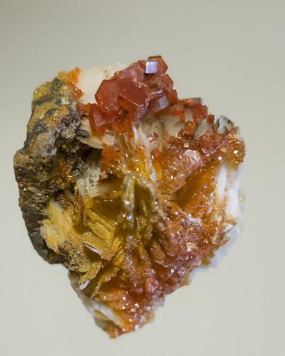 Vanadinite, Baryte<br />Mibladen (Mibladen mining district), Midelt, Midelt Province, Drâa-Tafilalet Region, Morocco<br />3 X 4 cm<br /> (Author: Richard Arseneau)