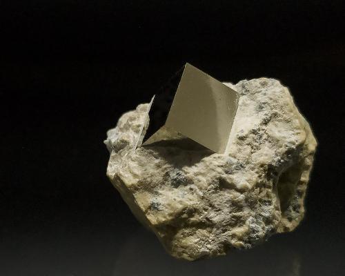 Pyrite<br />Ampliación a Victoria Mine, De Alcarama Range, Navajún, Comarca Cervera, La Rioja, Spain<br />1 x 1 cm - Pyrite is 1 x 1 cm<br /> (Author: Richard Arseneau)