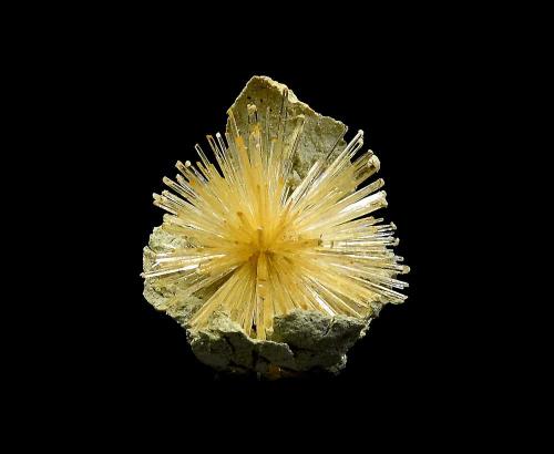 Aragonite<br />Pantoja, Comarca La Sagra, Toledo, Castilla-La Mancha, Spain<br />23x21x21mm<br /> (Author: Carlos Pareja)