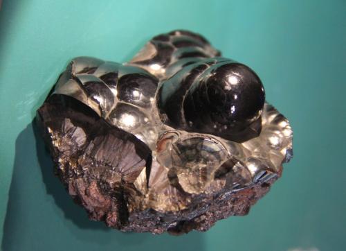 Hematite<br />Tadaout, Taouz, Er Rachidia Province, Drâa-Tafilalet Region, Morocco<br />62mm x 55mm x 53mm<br /> (Author: Firmo Espinar)