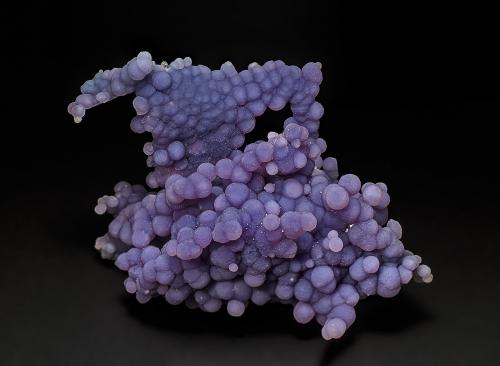 Quartz (variety amethyst)<br />Mamuju area, Sulawesi Barat Province, Indonesia<br />10.0 x 6.6 cm<br /> (Author: am mizunaka)