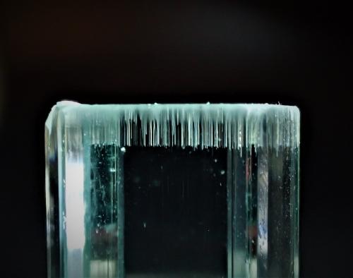 Beryl (variety aquamarine)<br />Skardu District, Gilgit-Baltistan (Northern Areas), Pakistan<br />104 mm x  40 mm<br /> (Author: Don Lum)