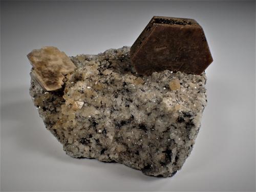 Bastnäsite-(Ce), Parisite, Riebeckite, Quartz<br />Zagi Mountain, Hameed Abad Kafoor Dheri, Peshawar, Khyber Pakhtunkhwa, Pakistan<br />100 mm x 70 mm x 60 mm<br /> (Author: Don Lum)
