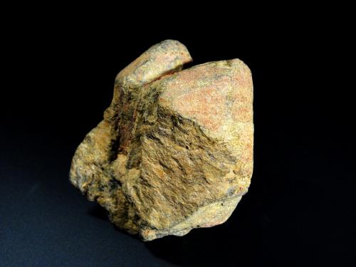Betafita (Supergrupo Pirocloro)<br />Distrito Betafo, Región Vakinankaratra, Madagascar<br />6 x 5 cm.<br /> (Autor: Antonio P. López)