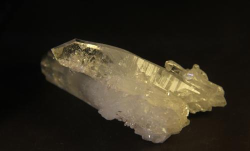 Quartz<br />Muzo mining district, Western Emerald Belt, Boyacá Department, Colombia<br />52mm x 104mm x 34mm<br /> (Author: Firmo Espinar)