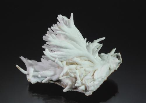 Aragonite<br />Neuhoffnung Mine (Neue Hoffnung), Mercur Mine Group (Mercur Mine), Bad Ems, Bad Ems District, Lahn Valley, Rhineland-Palatinate/Rheinland-Pfalz, Germany<br />4.5 x 5.3 cm<br /> (Author: crosstimber)