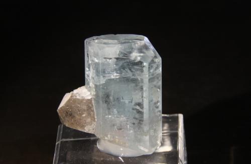 Beryl (variety aquamarine) and Quartz (variety smoky)<br />Erongo Region, Namibia<br />35mm x 37mm x 18mm overall size. Beryl = 24mm x 37mm x 18mm<br /> (Author: Firmo Espinar)