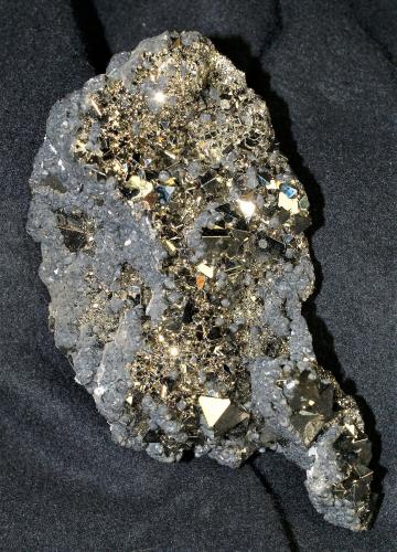 Pyrite<br />Mina Huanzala, Distrito Huallanca, Provincia Dos de Mayo, Departamento Huánuco, Perú<br />12x7x3 cm<br /> (Author: Joseph DOliveira)
