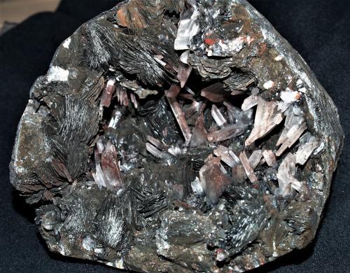 Hematite<br />Jinlong Hill, Longchuan, Heyuan Prefecture, Guangdong Province, China<br />13x9x12 cm<br /> (Author: Joseph DOliveira)