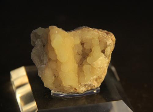 Smithsonite<br />Mines del Mas d'en Galofre, L'Albiol, Comarca Baix Camp, Tarragona, Cataluña / Catalunya, España<br />42mm x 36mm x 30mm<br /> (Author: Firmo Espinar)