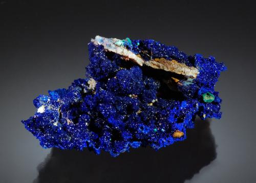 Azurite<br />Christiana Mine, Kamariza Mines, Agios Konstantinos, Lavrion Mining District, Attikí (Attica) Prefecture, Greece<br />4.7 x 6.5 cm<br /> (Author: crosstimber)