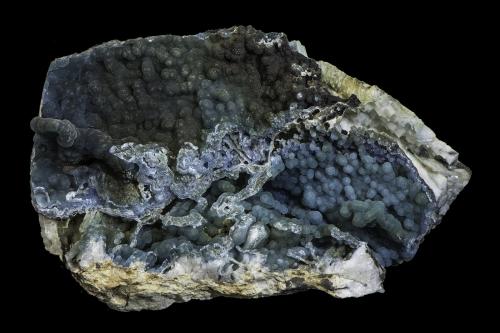 Plumbogummite<br />Zona Yangshuo / Laohu, Montes Haiyang, Prefectura Guilin, Región Autónoma Guangxi Zhuang, China<br />95 x 60 x 25 mm<br /> (Author: Rob Schnerr)