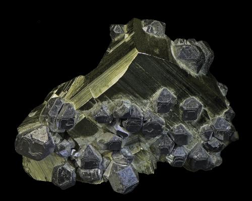 Galena, Pyrite<br />Huanzala Mine, Huallanca District, Dos de Mayo Province, Huánuco Department, Peru<br />77 x 55 x 26 mm<br /> (Author: Rob Schnerr)