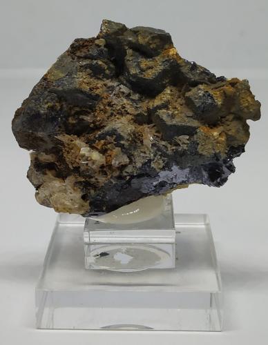 Galena, Aragonito<br />Mina Linda Mariquita, El Molar, Comarca Priorat, Tarragona, Cataluña / Catalunya, España<br />4,5x5,5cm<br /> (Autor: Adri Rodríguez)