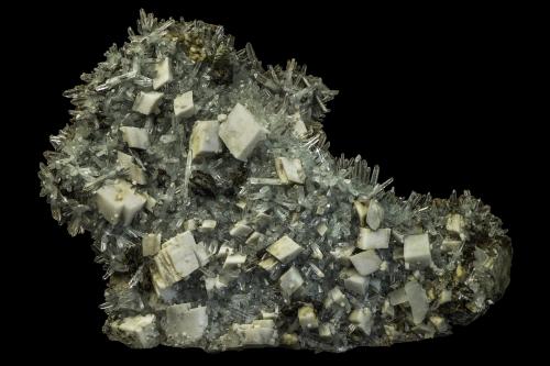 Dolomite, Quartz<br />Stan Trg (Stan Terg, Stari Trg) Mine, Trepča Complex, Trepča Valley, Kosovska Mitrovica, Kosovska Mitrovica District, Kosovo<br />220 x 155 x 60 mm<br /> (Author: Rob Schnerr)