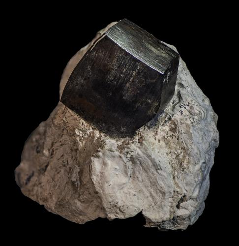 Goethite pseudomorphs after Pyrite<br />Pelican Point Quarry, Pelican Point, Utah Lake, Utah County, Utah, USA<br />50 x 35 x 50 mm<br /> (Author: Rob Schnerr)