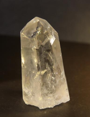 Quartz<br />Boyacá Department, Colombia<br />58mm x 103mm x 39mm<br /> (Author: Firmo Espinar)